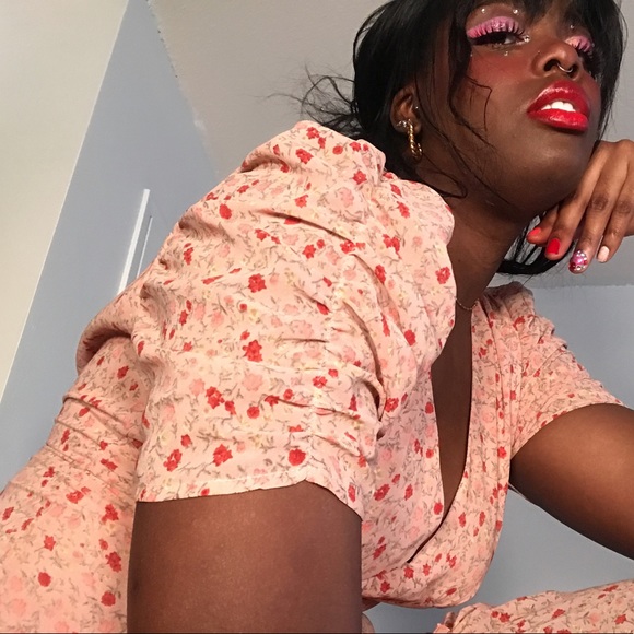 Meet your Posher, Reniece - Picture 1 of 1